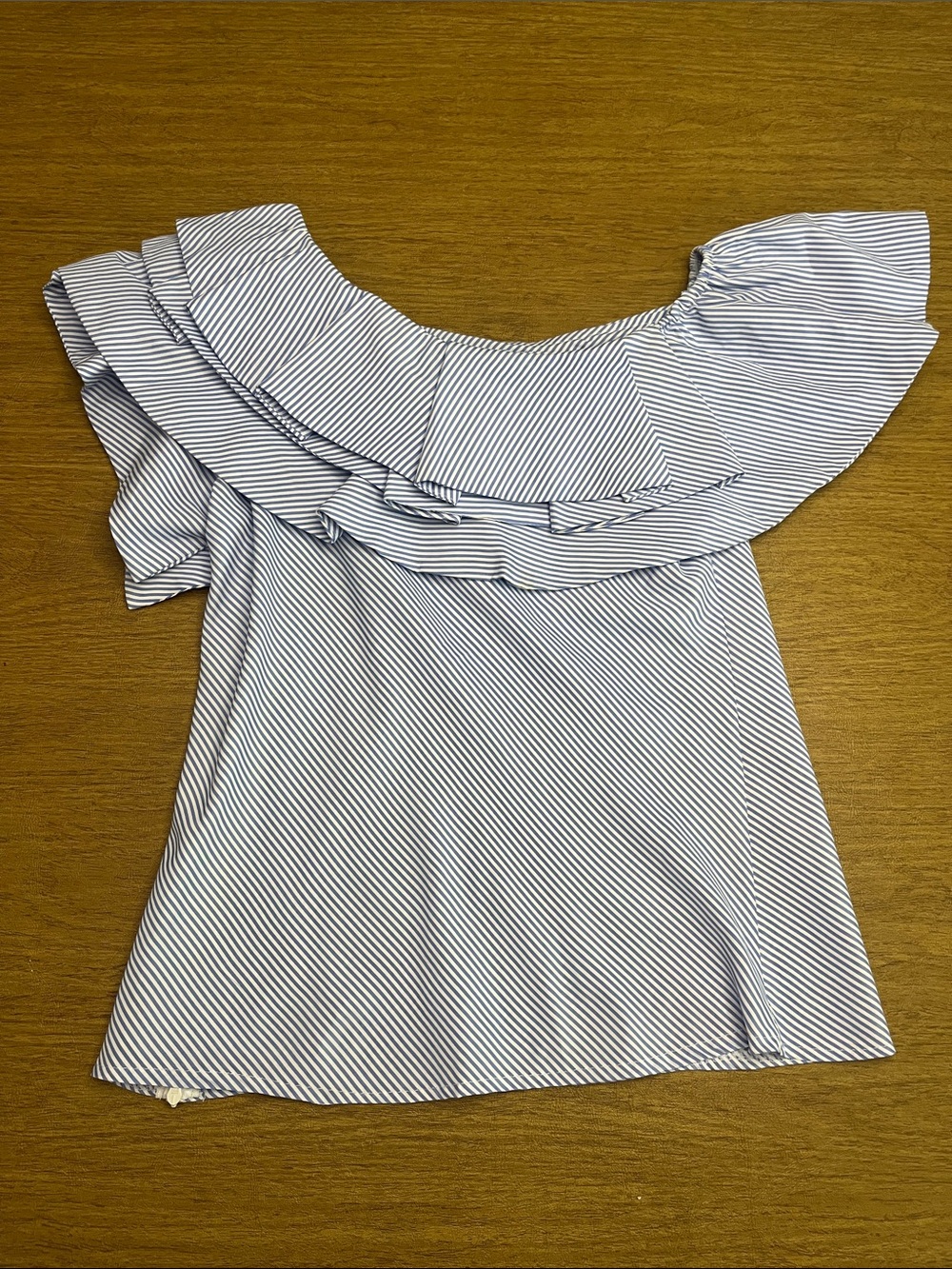 Light Blue & White Striped Off or On the Shoulder Ruffle Top, Size Zip, Sz S